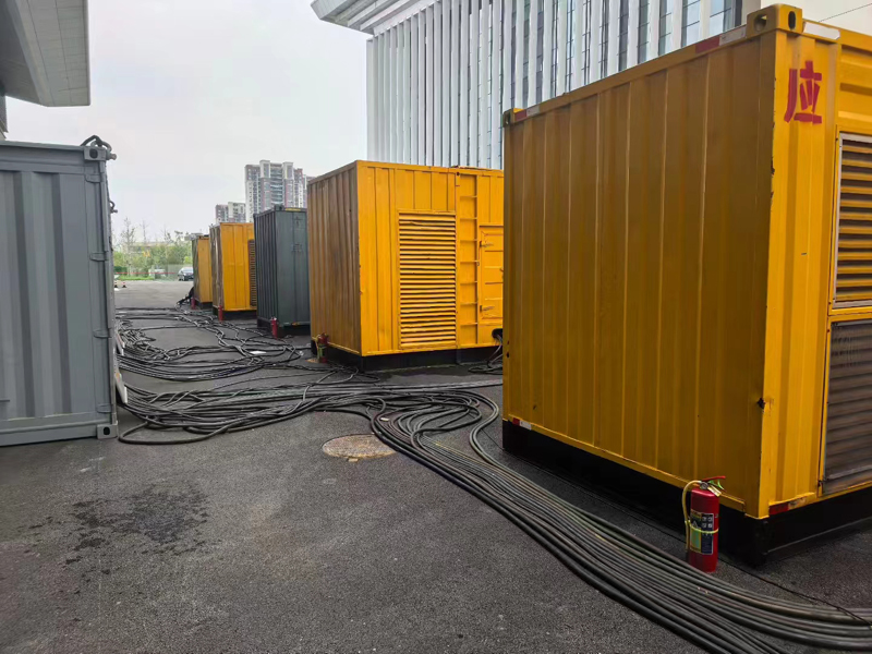 广灵不同季节柴油发电机组保养有哪些注意事项?