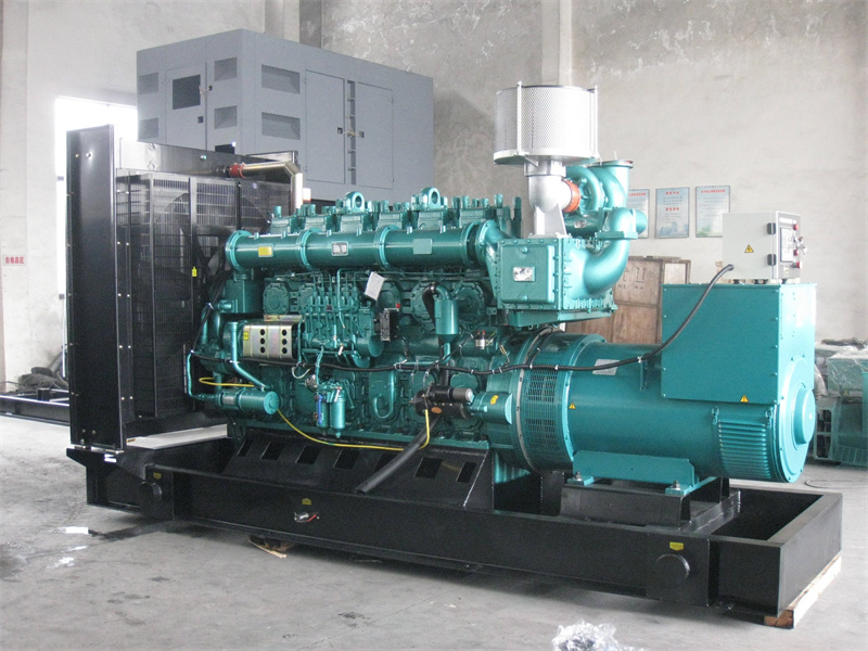 广灵200KW 柴油发电机的油耗是多少？