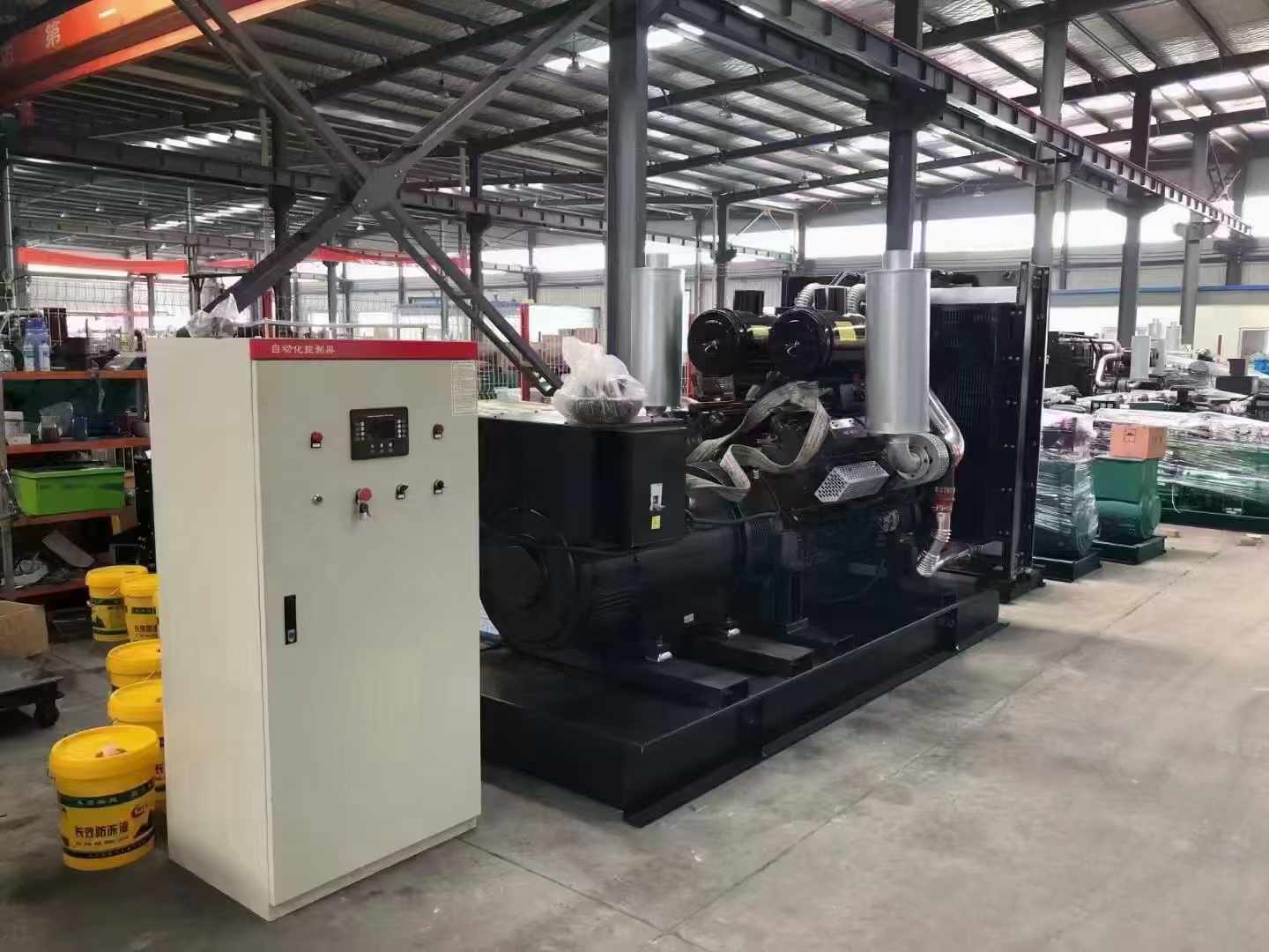 广灵柴油发电机运行时的噪音和振动水平如何？